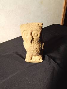 lot 129 image: Carved folk art sandstone owl sculpture by Ohio Artist Earnest Popeye Reed