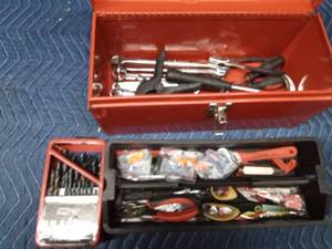 lot 152 image: Tool box of tools