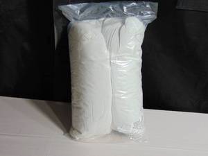 lot 15 image: Becky Cameron White Cotton Throw Decor Pillow Insert wPolyester Fill  21x21