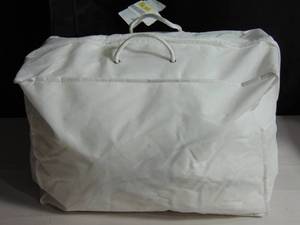 lot 27 image: Twin Duvet