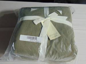 lot 60 image: KingCal King French Linen and Cotton Duvet Cover & Sham Set BOKSER HOME Moss