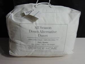 lot 72 image: FullQueen All Season Premium Down Alternative Duvet Comforter Insert  BOKSER HOME