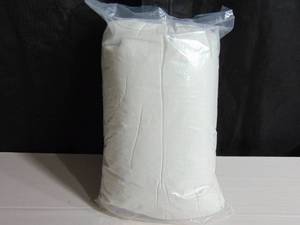 lot 84 image: 20 x 20 White Pillow Insert