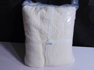 lot 93 image: King Quilt