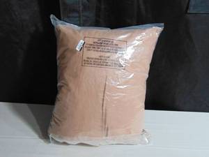 lot 95 image: 20 x 20  Pillow