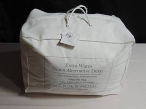 lot 108 image: Extra Warm Premium Down Alternative Duvet Comforter Insert KING CAL KING  BOKSER HOME - Stained.