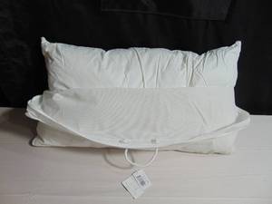 lot 127 image: Downlite King Size Pillow