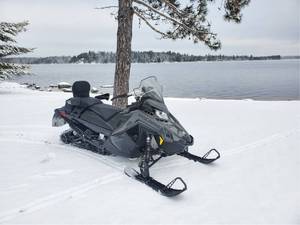3 Nights Winter Lodge Suite Stay, 3x Polaris Snowmobiles Rental 48H (January 8-11, 2026)