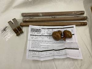 lot 28 image: Curtain Rod Set with Finials & Brackets - Fits 32-60 in