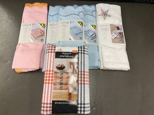 lot 45 image: Kirkton House Halloween PEVA Tablecloth 60x84 Rectangle - Napkins & Placemats (Lot of 5)