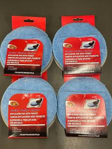 lot 107 image: Detailers Choice Microfiber Applicator Pads with Pocket, Set of 4