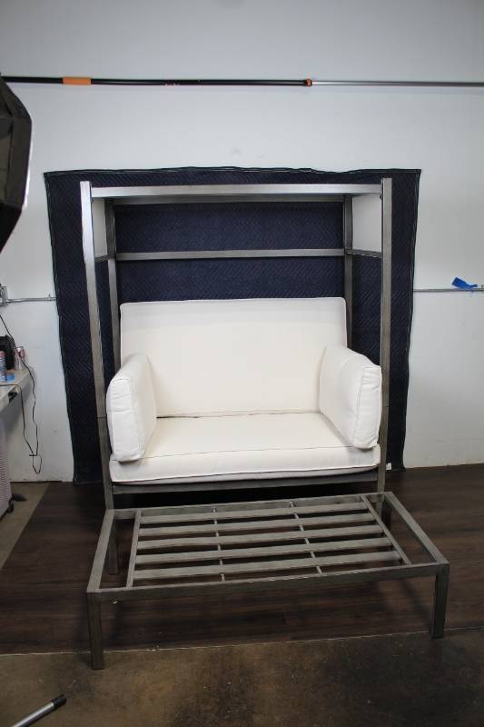 lot 127C image: Outdoor Metal Canopy Sofa with Cushions