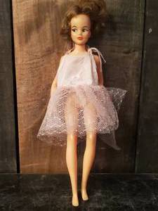 lot 41 image: Vintage 1965 Ideal TAMMY Doll good Vintage Condition T-12