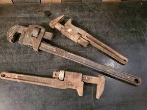 lot 79 image: 3 Extra Large Pipe Wrenches P&ampC -Trimo, 3 sizes
