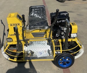 lot 12 image: Landhonor LDH-830 Power Trowel
