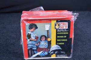 lot 128 image: Guinness Book of Records Cards - Pro Set Box Set 104 Cards