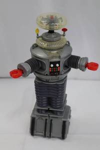 lot 160 image: Trendmasters Space Robot Toy - 1987 Newline Productions - Vintage Collectible