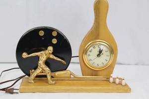 lot 175 image: Vintage Desk Clock with Gold-Tone Athlete Figure & Bowling Pins on Wood Base