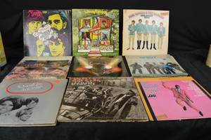 lot 204 image: Vintage 9-LP Vinyl Lot Temptations, Rascals, Supremes, Spirit, Pickett, Raiders, ZZ Top