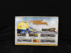 lot 9 image: Bachmann McKinley Explorer Alaska Train Set - EZ Track System & Power Pack