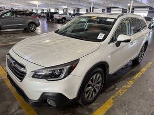 lot 8 image: 2018 Subaru Outback 3.6R Touring AWD