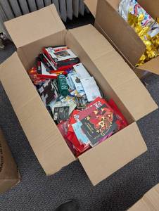 lot 52 image: Huge lot of mixed GM - Valentines Cards and More