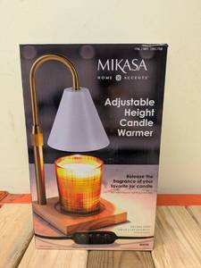lot 78 image: MIKASA HOME ACCENTS ADJUSTABLE HEIGHT CANDLE WARMER WHITE