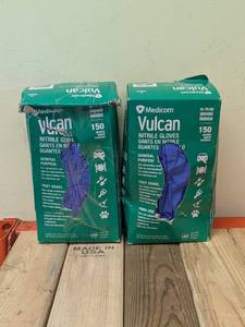 lot 91 image: (2) BOXES OF VULCAN GLOVES- EXTRA LARGE