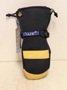 lot 188 image: NEW 3M THINSULATE WATER RESISTANT GLOVES