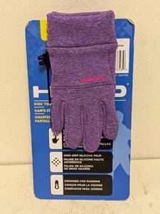 lot 190 image: NEW HEAD SMALL GLOVES