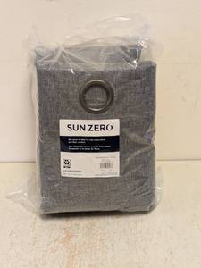 lot 167 image: NEW SUN ZERO ONE PANEL PAIR GRAY