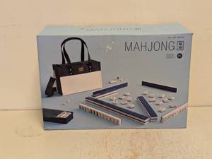 lot 182 image: MAHJONG SET 166 TILES