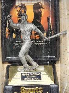 lot 214 image: Limited Edition 1990 Sports Illustrated HOF Great Frank Thomas Pewter Figure