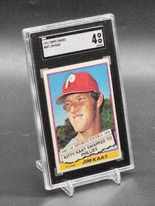 lot 22 image: 1976 Topps Traded Jim Kaat Baseball Card #80T SGC 4