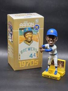 lot 133 image: Atlanta BravesMilwaukee Brewers HOF Great Hank Aaron Bobble Head
