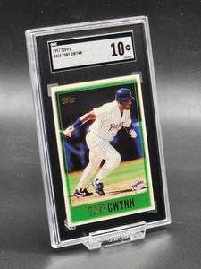 1997 Topps Tony Gwynn Baseball Card #410 SGC 10