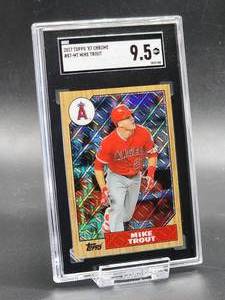 2017 Topps Chrome Mike Trout Baseball Card #87-MT SGC 9.5
