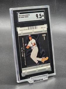 2004 Fleer Authentix MLB Frank Thomas Baseball Card #32 SGC9.5
