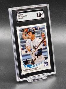 2013 Topps Derek Jeter Baseball Card #373 SGC 10