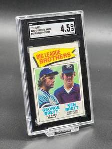 1977 Topps George Brett  Ken Brett Brothers Baseball Card #631 SGC 4.5