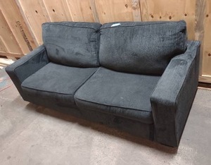 lot 4 image: Ashley Furniture Alessio Sofa