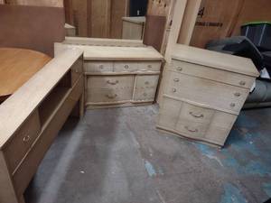 lot 15 image: Vintage mid-century blonde wood bed set  Tall Dresser, long dresser with mirror, and headboard