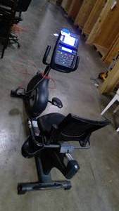lot 59 image: Schwinn 270 Recumbent Bike