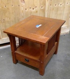 lot 84 image: Mission Style Oak End Table with dra