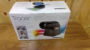 lot 126 image: Tracer art projector