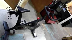 lot 62 image: Peloton Bike