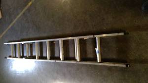 lot 158 image: Aluminum 8 to 16 extension ladder
