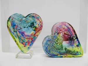 lot 102 image: 2 Jorvik Glass Hearts wBoxes