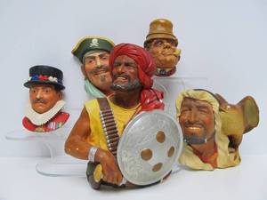 lot 104 image: Lot of 5 Vintage Highly Detailed BOSSONS Head Sculptures #2