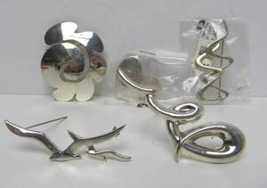 lot 126 image: Group of New Unworn Sterling Silver Brooches  Jewelry&nbsp#8